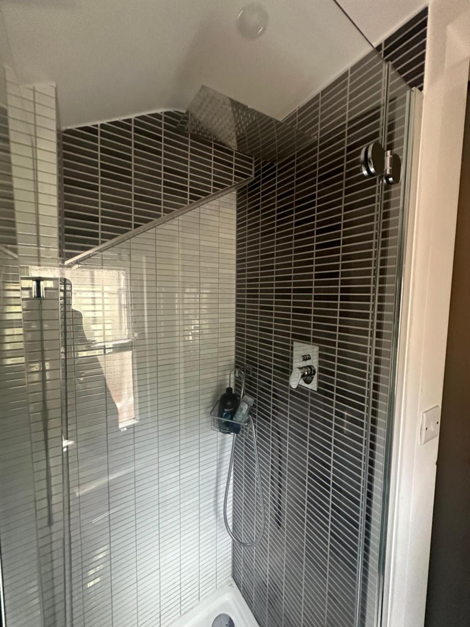 Large Studio Flat In Kensington London Eksteriør billede