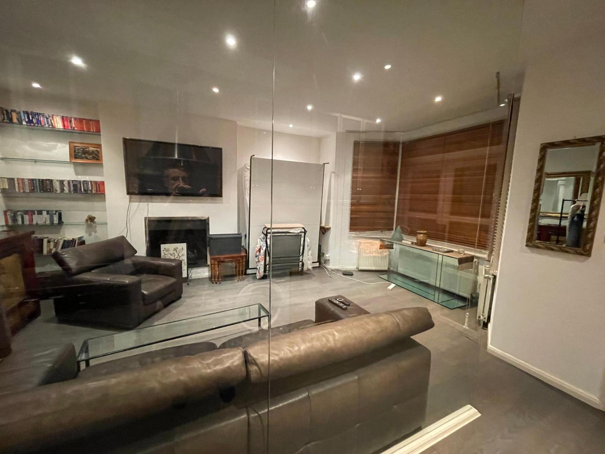 Large Studio Flat In Kensington London Eksteriør billede